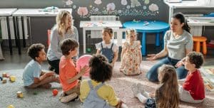 diferencias entre montessori educacion tradicional